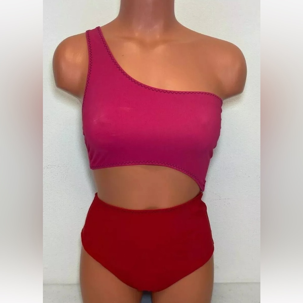 BNWT Stella McCartney pink swimsuit M